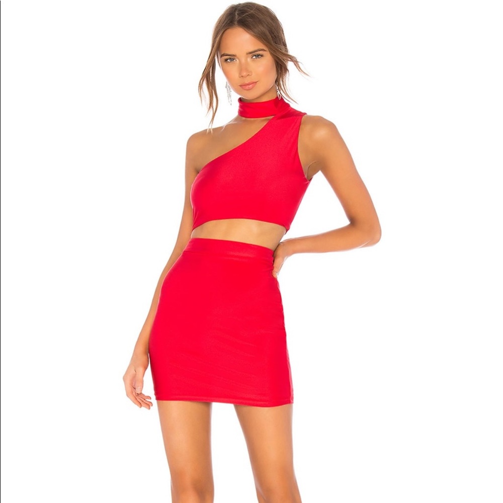 Asymmetrical set by Superdown